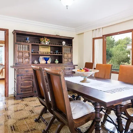 Villa Salom, For 8 At Mal Pas *